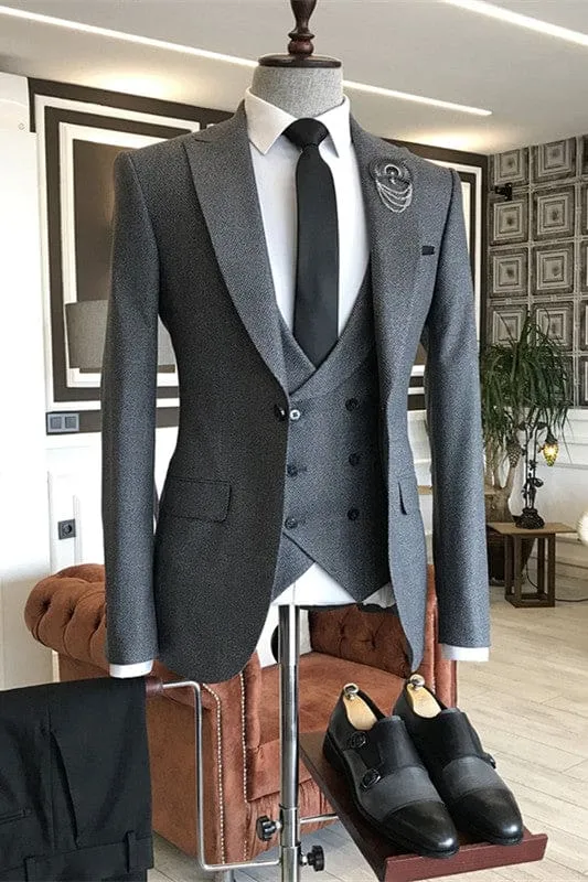 Fancy Gray Peaked Lapel Three Pieces Business Suits Men Wedding Suits